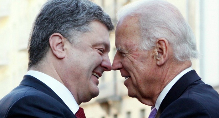 Washington promet à Kiev de l`argent en échange d`un nouveau gouvernement
